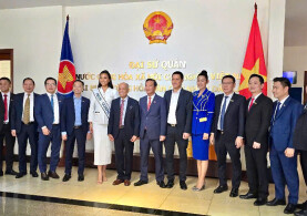 CLB BẤT ĐỘNG SẢN VIỆT NAM (VREC) & CLB BẤT ĐỘNG SẢN TP.HCM (HREC) VINH DỰ THAM GIA TỌA ĐÀM CƠ HỘI ĐẦU TƯ KINH DOANH CÙNG PHÓ THỦ TƯỚNG LÀO TẠI THỦ ĐÔ VIÊNG CHĂN