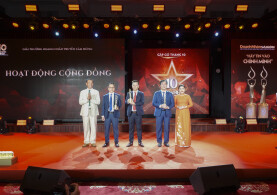 ÔNG NGUYỄN QUỐC BẢO CHỦ TỊCH VREC HREC NHẬN GIẢI DOANH NHÂN TRUYỀN CẢM HỨNG 2023 HẠNG MỤC "Hoạt Động Vì Cộng Đồng"