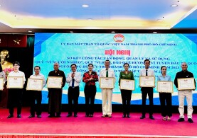 CÂU LẠC BỘ BẤT ĐỘNG SẢN TP.HCM NHẬN KHEN THƯỞNG, BIỂU DƯƠNG THÀNH TÍCH XUẤT SẮC TRONG HOẠT ĐỘNG VẬN ĐỘNG VÀ CHĂM LO TỪ CÁC NGUỒN QUỸ NĂM 2023