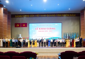 CLB BĐS VREC & HREC TÀI TRỢ 100 TRIỆU ĐỒNG CHO KHOA CHÍNH TRỊ HÀNH CHÍNH ĐẠI HỌC QUỐC GIA TP.HCM.