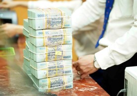 TÍN DỤNG TỪ NÓNG SANG LẠNH